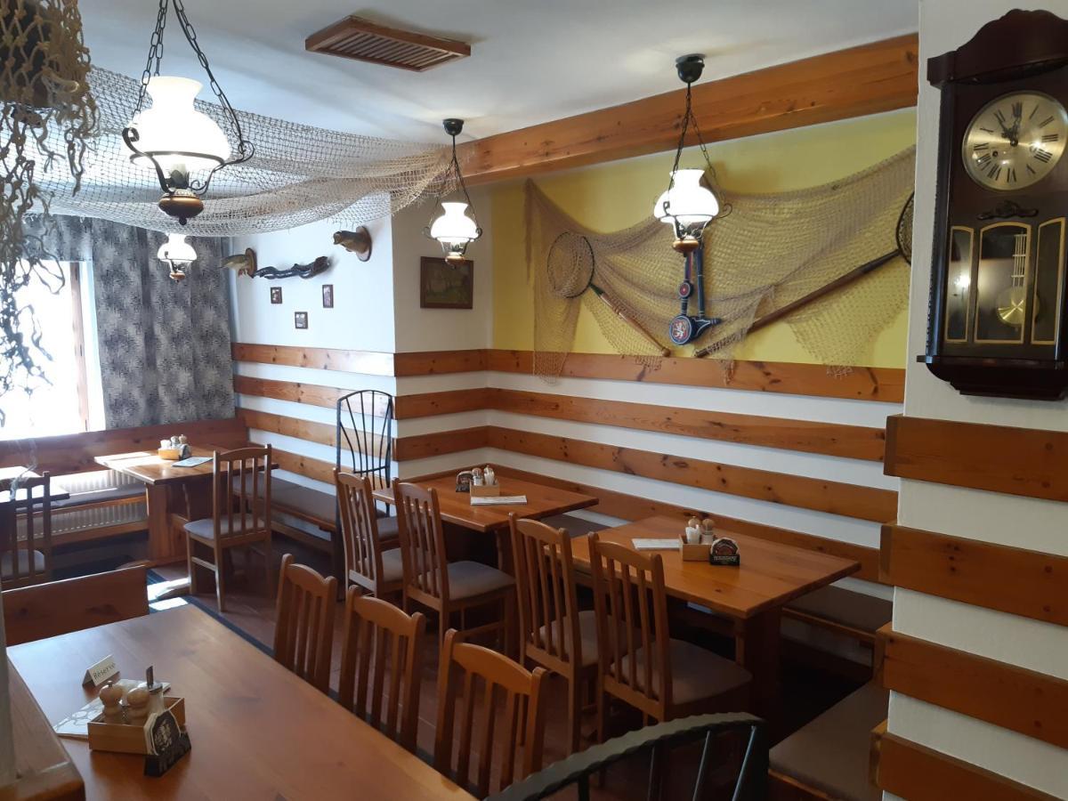 Rozmberska Basta Hotel Trebon Luaran gambar