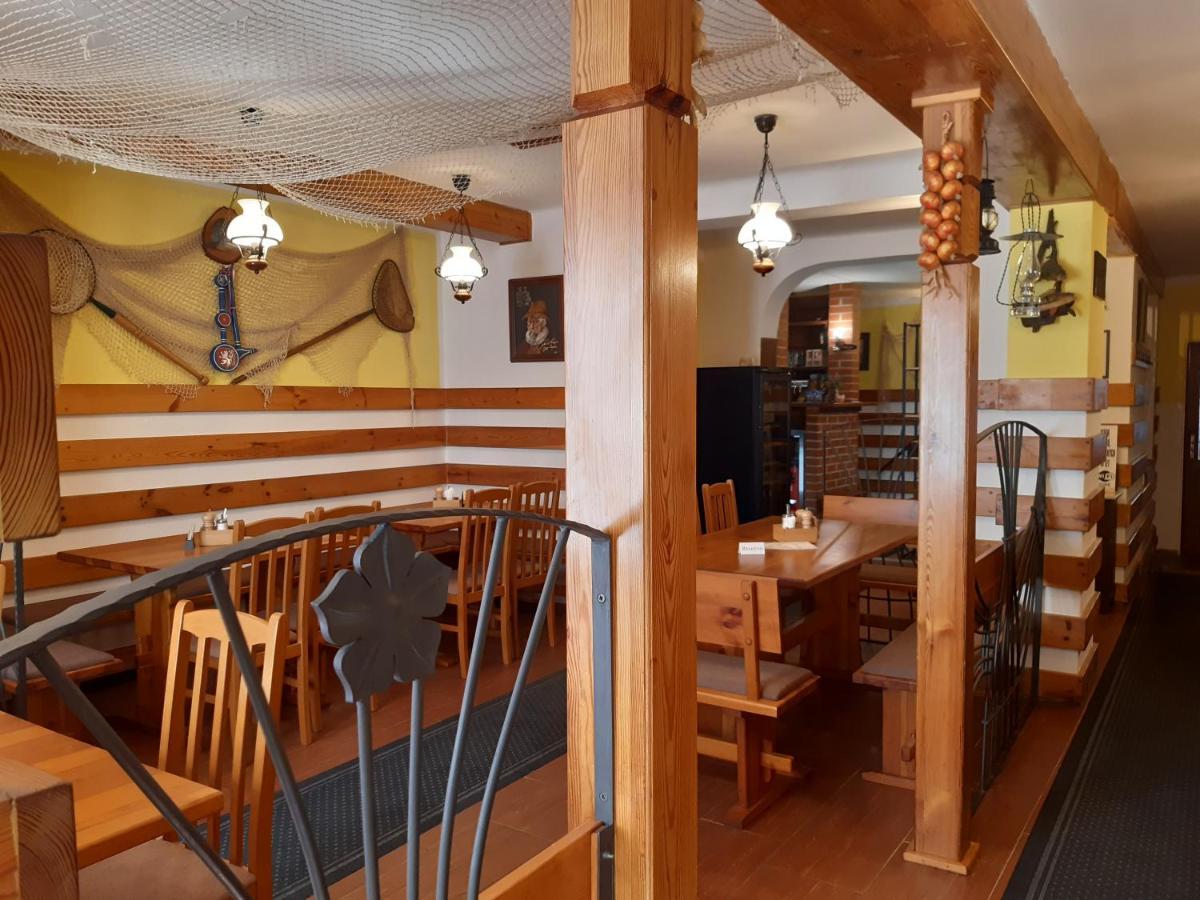 Rozmberska Basta Hotel Trebon Luaran gambar