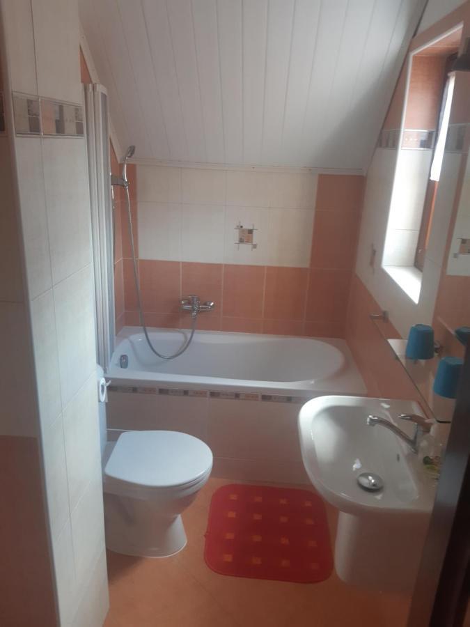 Rozmberska Basta Hotel Trebon Luaran gambar