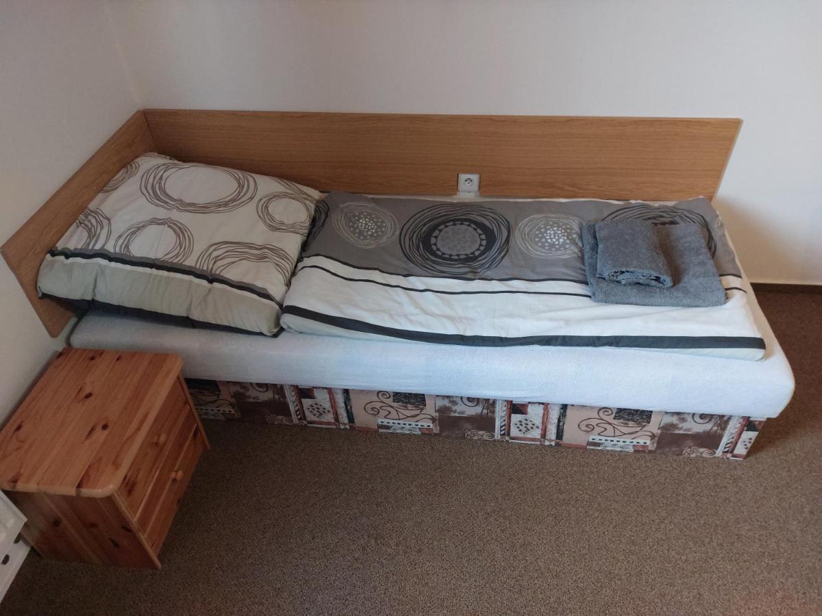 Rozmberska Basta Hotel Trebon Luaran gambar