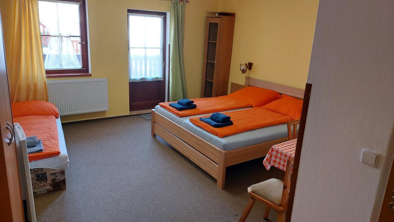 Rozmberska Basta Hotel Trebon Luaran gambar