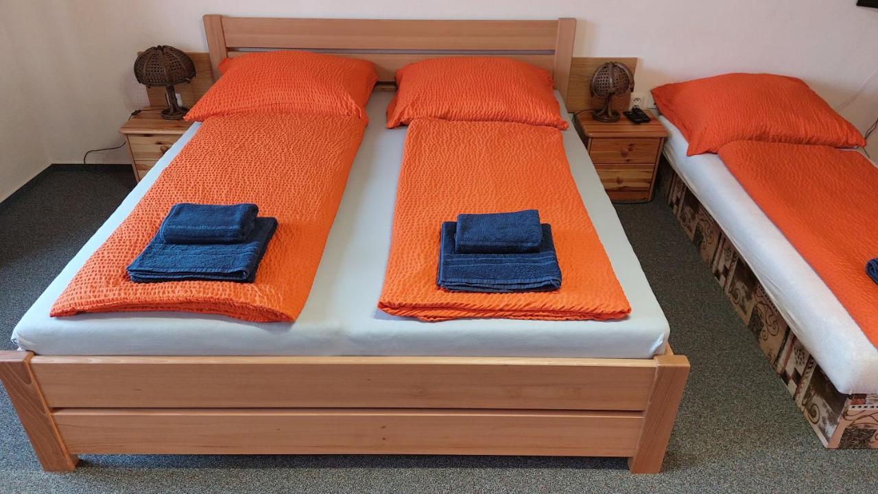 Rozmberska Basta Hotel Trebon Luaran gambar